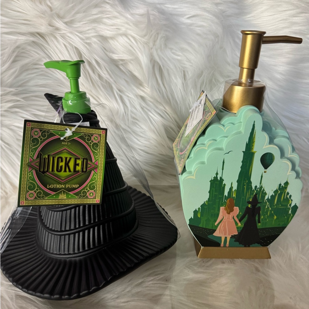 Wicked Lotion Pump and Soap Dispenser. Emerald Green City and Elphaba Witch Hat